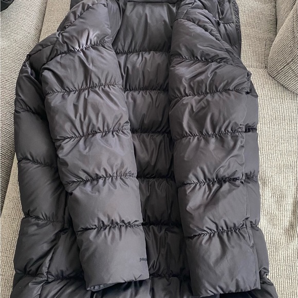 Long Down Patagonia Coat - Picture 13 of 16